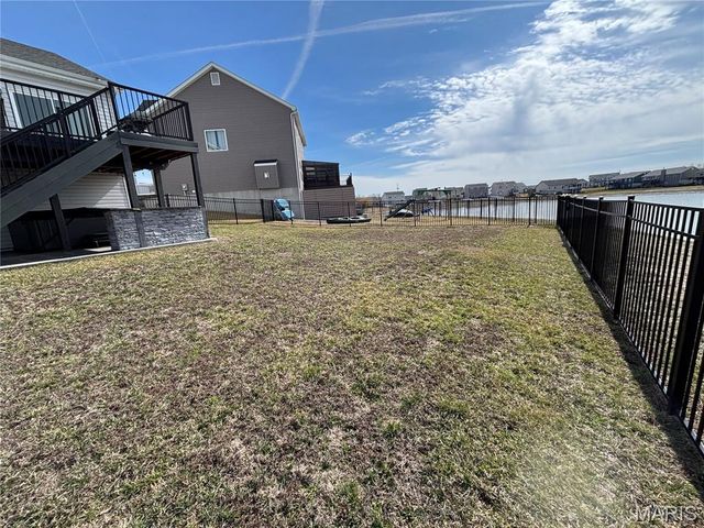 317 Palisades Court, St Charles, MO 63301