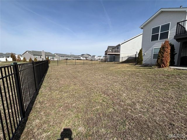 317 Palisades Court, St Charles, MO 63301