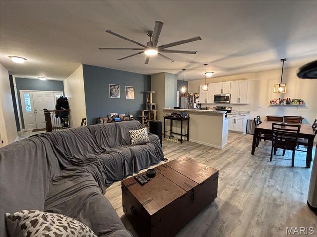 317 Palisades Court, St Charles, MO 63301