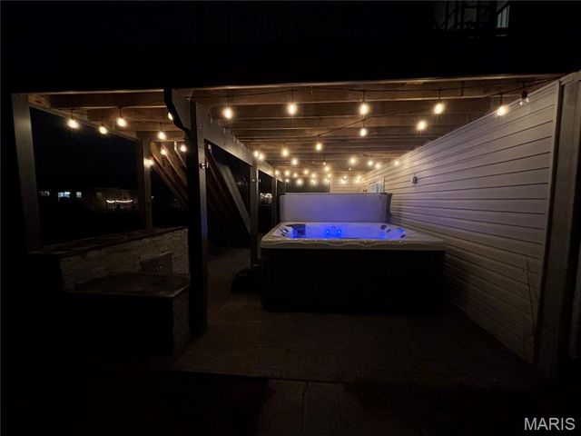 317 Palisades Court, St Charles, MO 63301