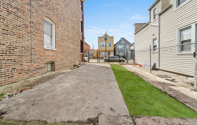 4329 S Wood Street, Chicago, IL 60609