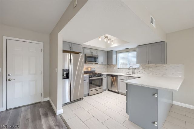 520 Close Avenue, Henderson, NV 89011