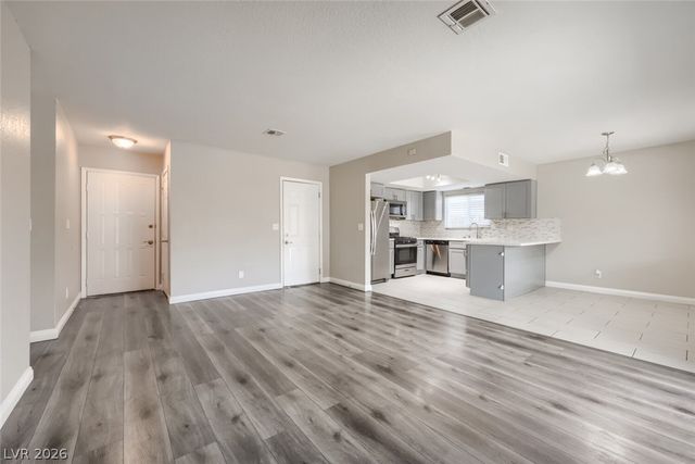 520 Close Avenue, Henderson, NV 89011