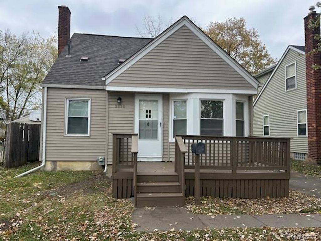 2438 Columbia Road, Berkley, MI 48072