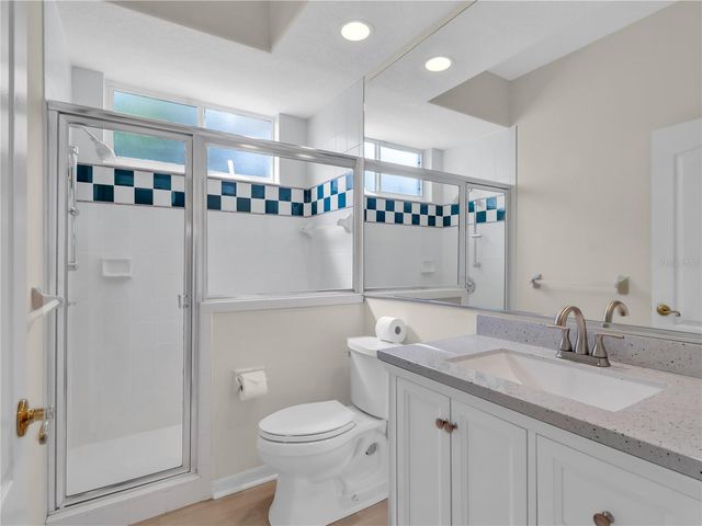 8870 HUNTINGTON POINTE DRIVE, Sarasota, FL 34238