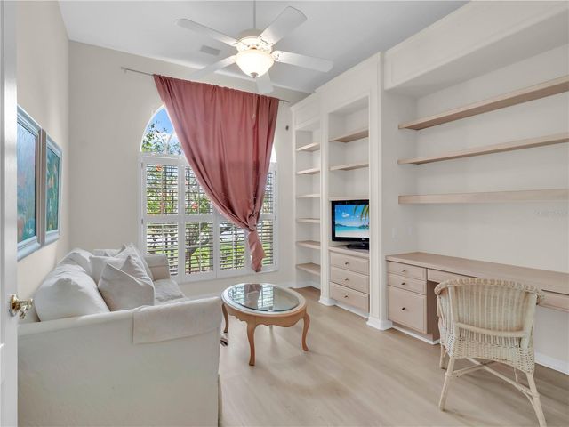 8870 HUNTINGTON POINTE DRIVE, Sarasota, FL 34238