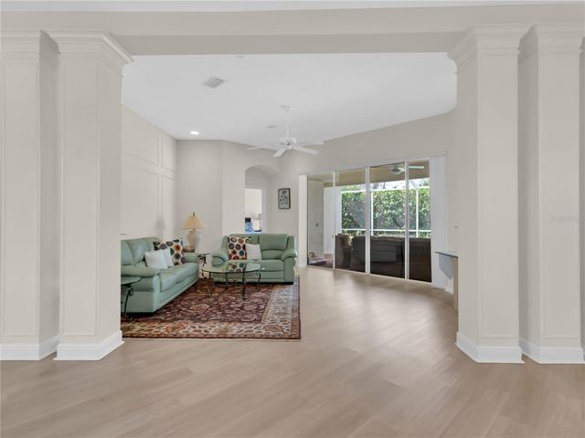 8870 HUNTINGTON POINTE DRIVE, Sarasota, FL 34238