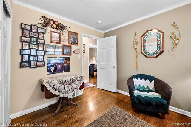 8423 Norborne Avenue, Dearborn Heights, MI 48127