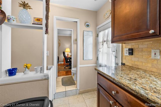 8423 Norborne Avenue, Dearborn Heights, MI 48127