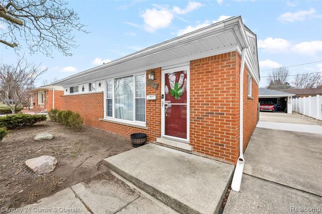 8423 Norborne Avenue, Dearborn Heights, MI 48127