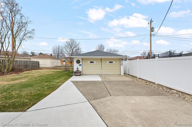 8423 Norborne Avenue, Dearborn Heights, MI 48127