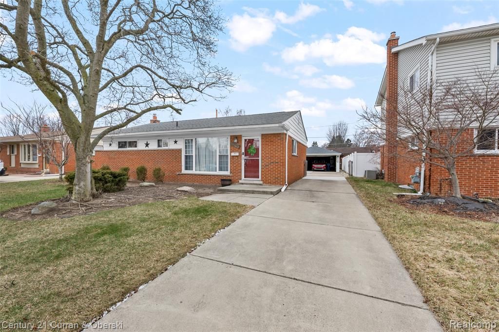 8423 Norborne Avenue, Dearborn Heights, MI 48127