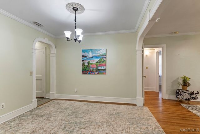 11 Calhoun Road, Montgomery, AL 36109