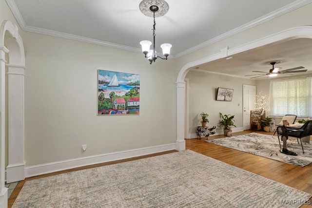 11 Calhoun Road, Montgomery, AL 36109