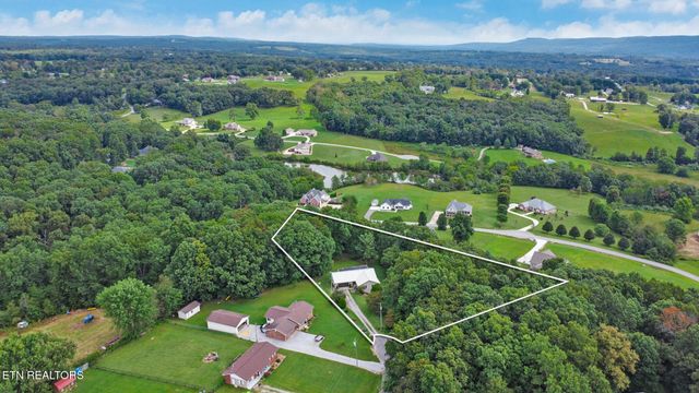 211 Chestnut Court, Crossville, TN 38555