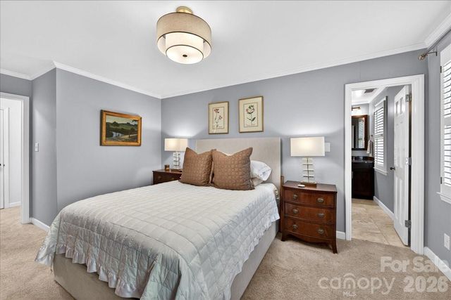 202 Perrin Place, Charlotte, NC 28207