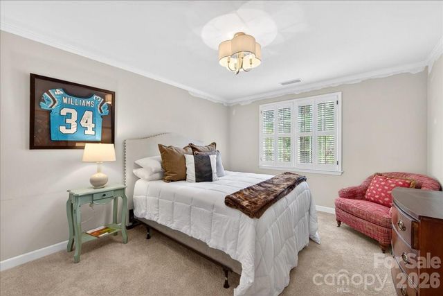 202 Perrin Place, Charlotte, NC 28207