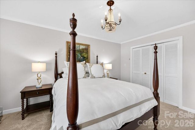 202 Perrin Place, Charlotte, NC 28207