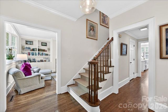 202 Perrin Place, Charlotte, NC 28207