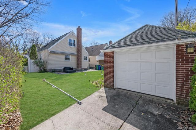 80-04 268th Street, Glen Oaks, NY 11004