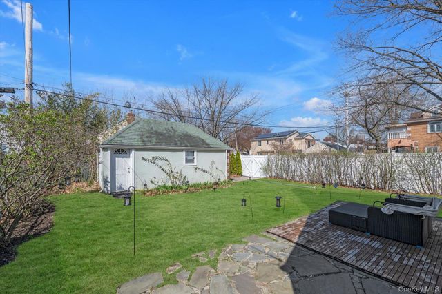 80-04 268th Street, Glen Oaks, NY 11004