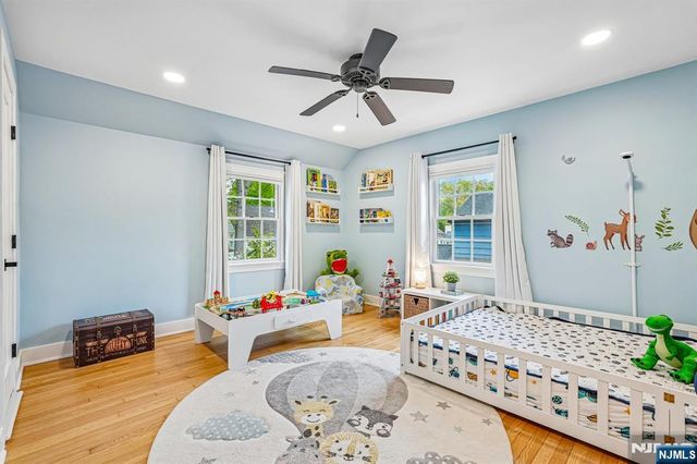 75 S Highwood Avenue, Glen Rock, NJ 07452