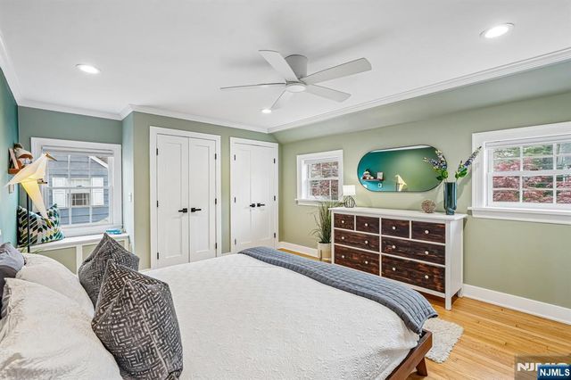 75 S Highwood Avenue, Glen Rock, NJ 07452