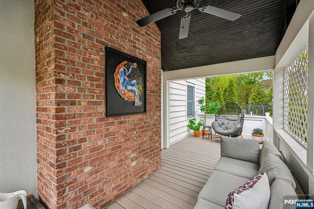 75 S Highwood Avenue, Glen Rock, NJ 07452