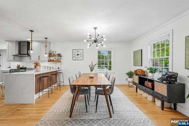 75 S Highwood Avenue, Glen Rock, NJ 07452