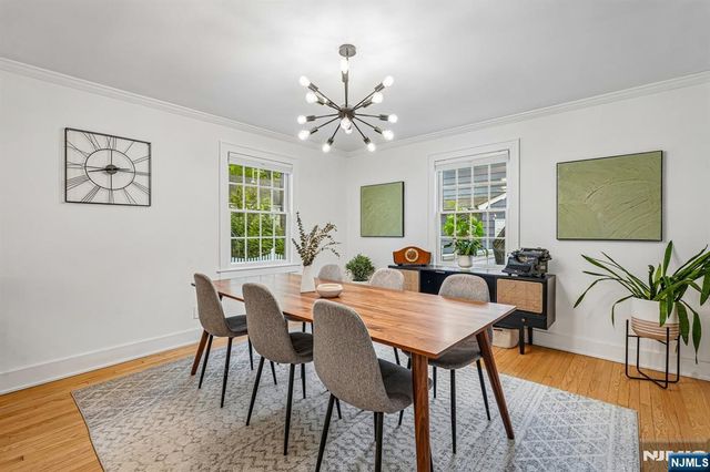 75 S Highwood Avenue, Glen Rock, NJ 07452