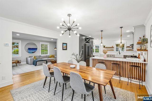 75 S Highwood Avenue, Glen Rock, NJ 07452