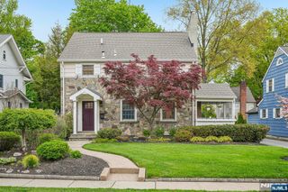 75 Highwood Avenue, Glen Rock, NJ 07452