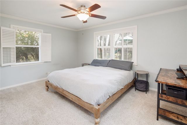 2118 Wayside Drive, Bryan, TX 77802