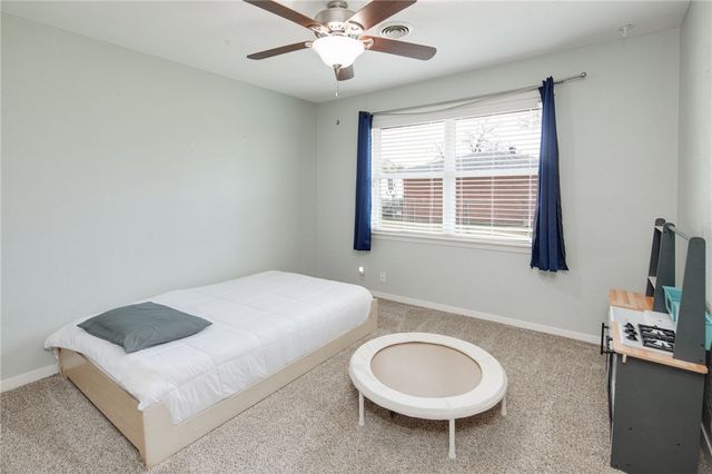 2118 Wayside Drive, Bryan, TX 77802