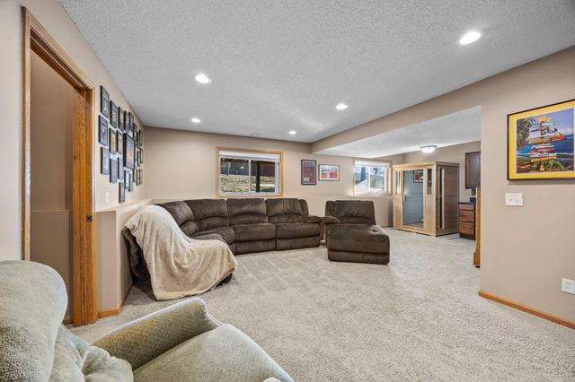 2176 Jean Way, Elko New Market, MN 55054