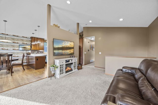 2176 Jean Way, Elko New Market, MN 55054