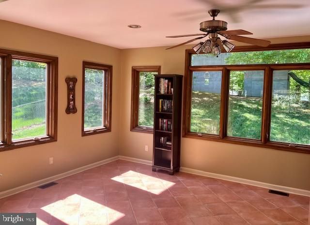9113 DONNA DEAN DR, Springfield, VA 22153