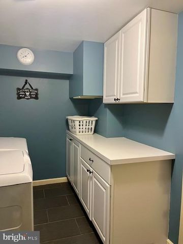9113 DONNA DEAN DR, Springfield, VA 22153