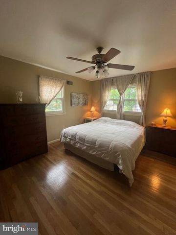 9113 DONNA DEAN DR, Springfield, VA 22153