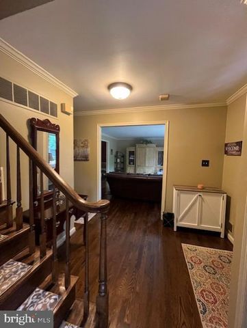 9113 DONNA DEAN DR, Springfield, VA 22153