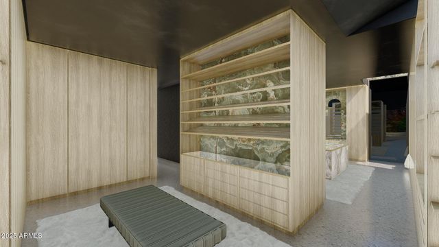 5719 E Starlight Way, Paradise Valley, AZ 85253