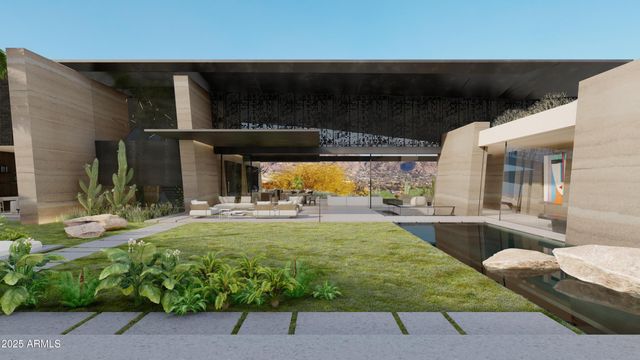 5719 E Starlight Way, Paradise Valley, AZ 85253