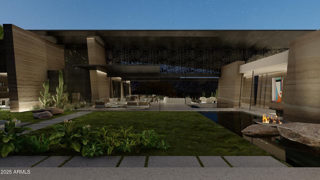 5719 E Starlight Way, Paradise Valley, AZ 85253