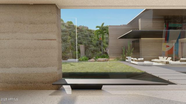 5719 E Starlight Way, Paradise Valley, AZ 85253