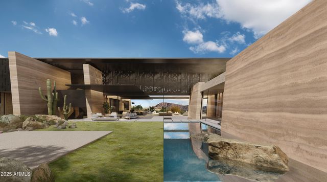 5719 E Starlight Way, Paradise Valley, AZ 85253