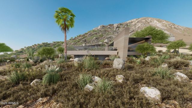 5719 E Starlight Way, Paradise Valley, AZ 85253