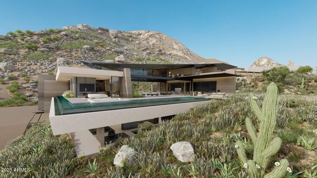 5719 E Starlight Way, Paradise Valley, AZ 85253