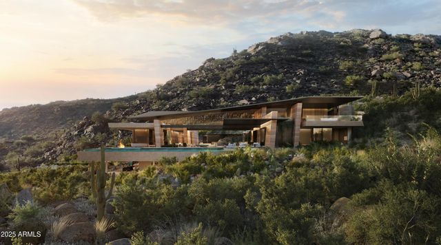 5719 E Starlight Way, Paradise Valley, AZ 85253