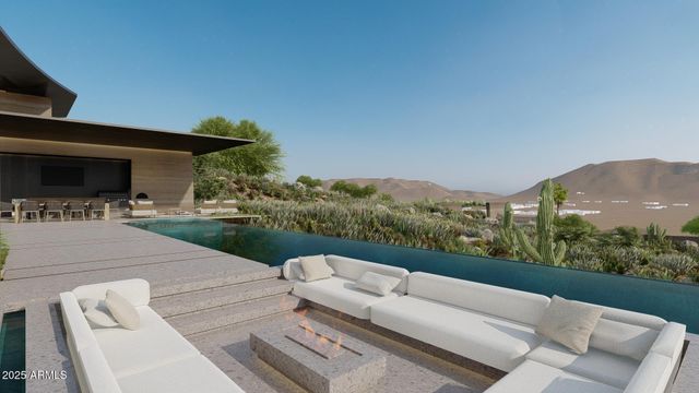 5719 E Starlight Way, Paradise Valley, AZ 85253