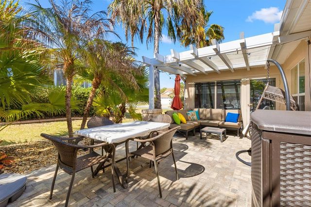 2320 NOTCH AVENUE, The Villages, FL 32162